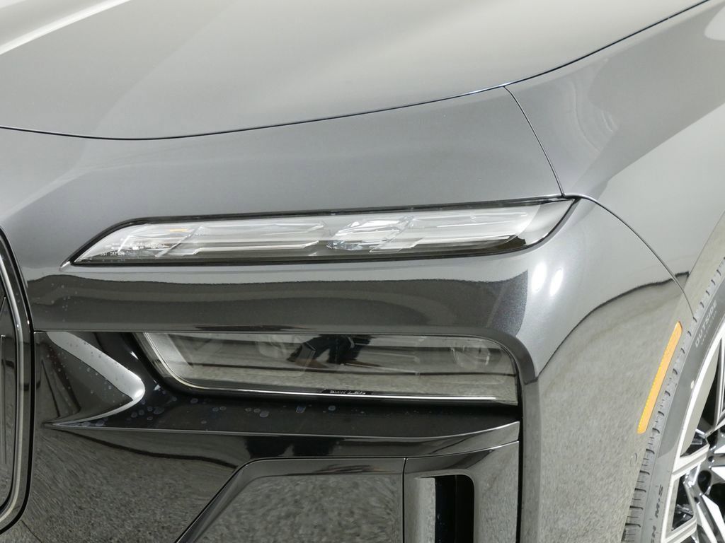 Thumbnail: 2025 BMW 7 Series - 27