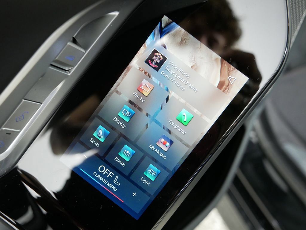 Thumbnail: 2025 BMW 7 Series - 8