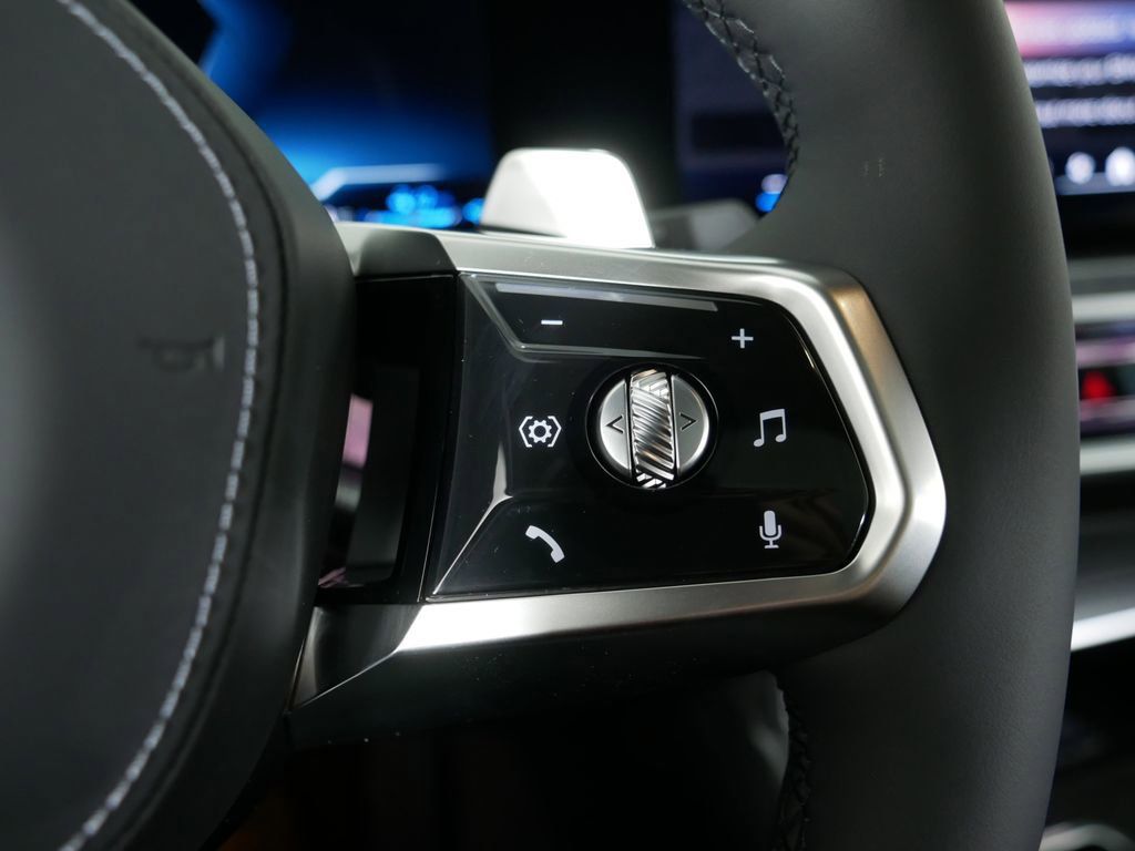 Thumbnail: 2025 BMW 7 Series - 43