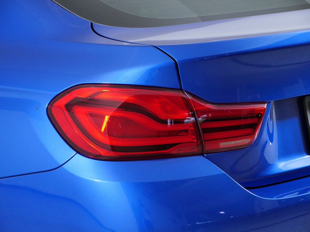Thumbnail: 2018 BMW 4 Series - 25
