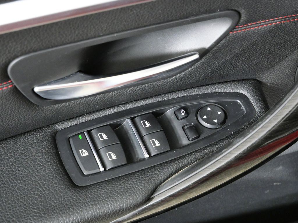 Thumbnail: 2019 BMW 4 Series - 40