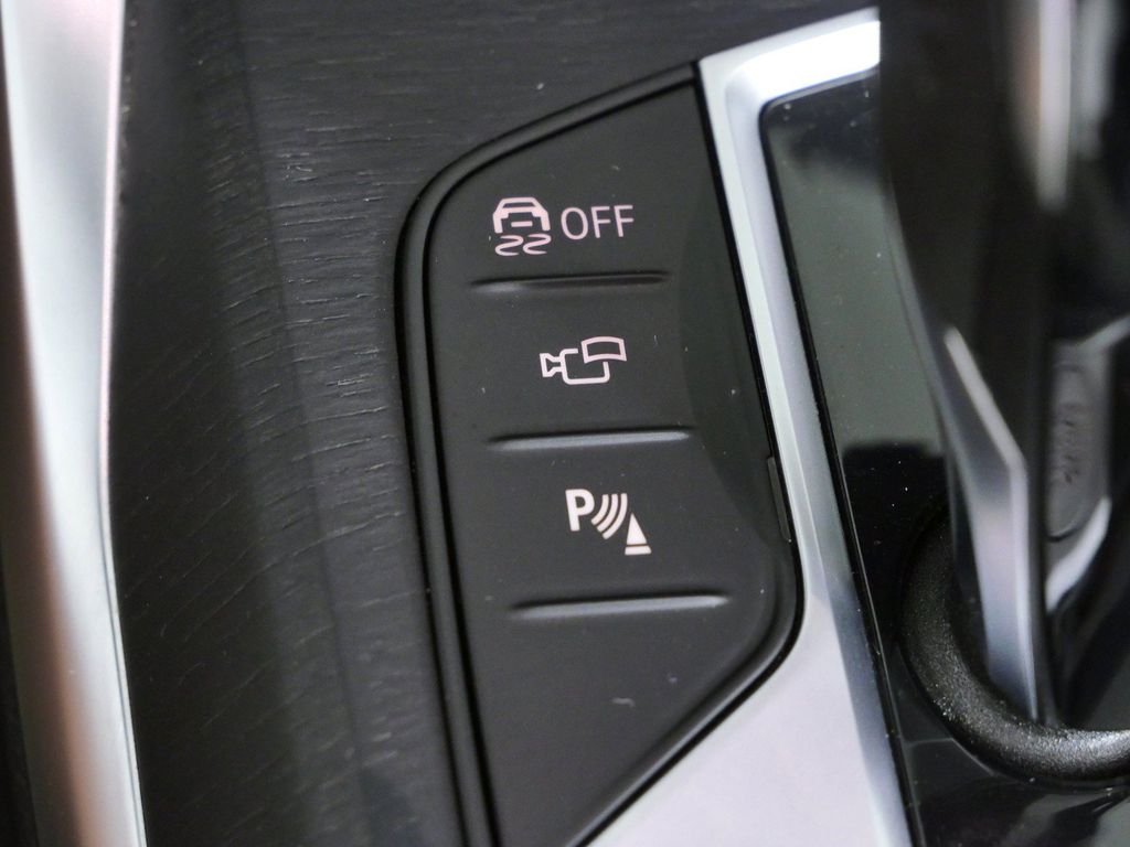 Thumbnail: 2021 BMW 4 Series - 13