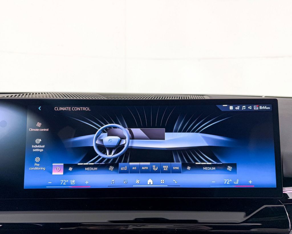 Thumbnail: 2025 BMW 5 Series - 44