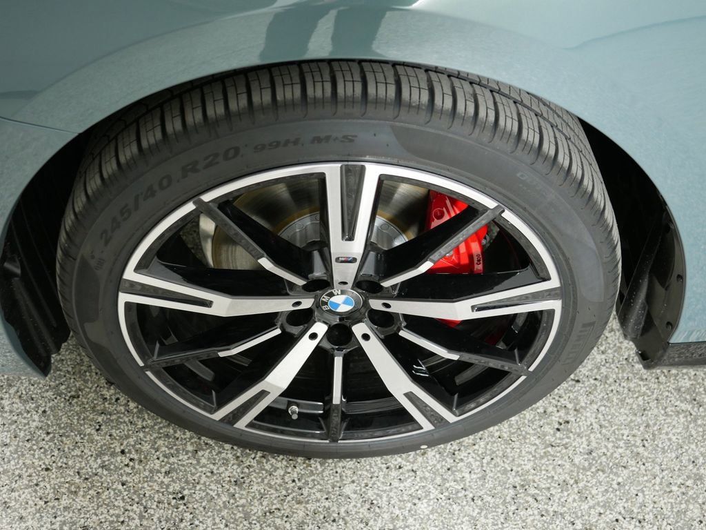 Thumbnail: 2025 BMW 5 Series - 27