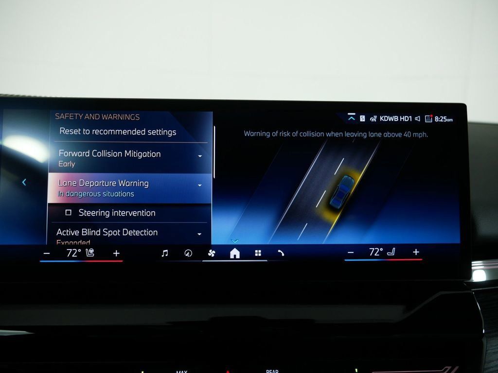 Thumbnail: 2025 BMW 5 Series - 45