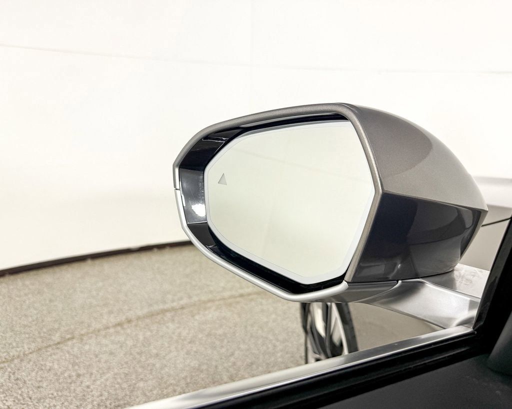 Thumbnail: 2025 BMW 5 Series - 42