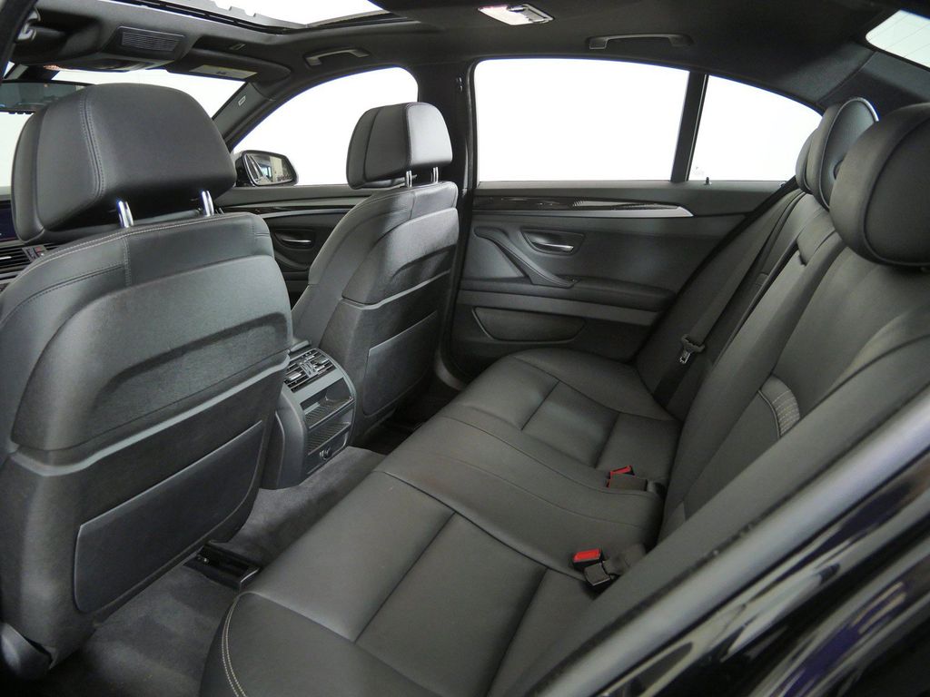 Thumbnail: 2014 BMW 5 Series - 33