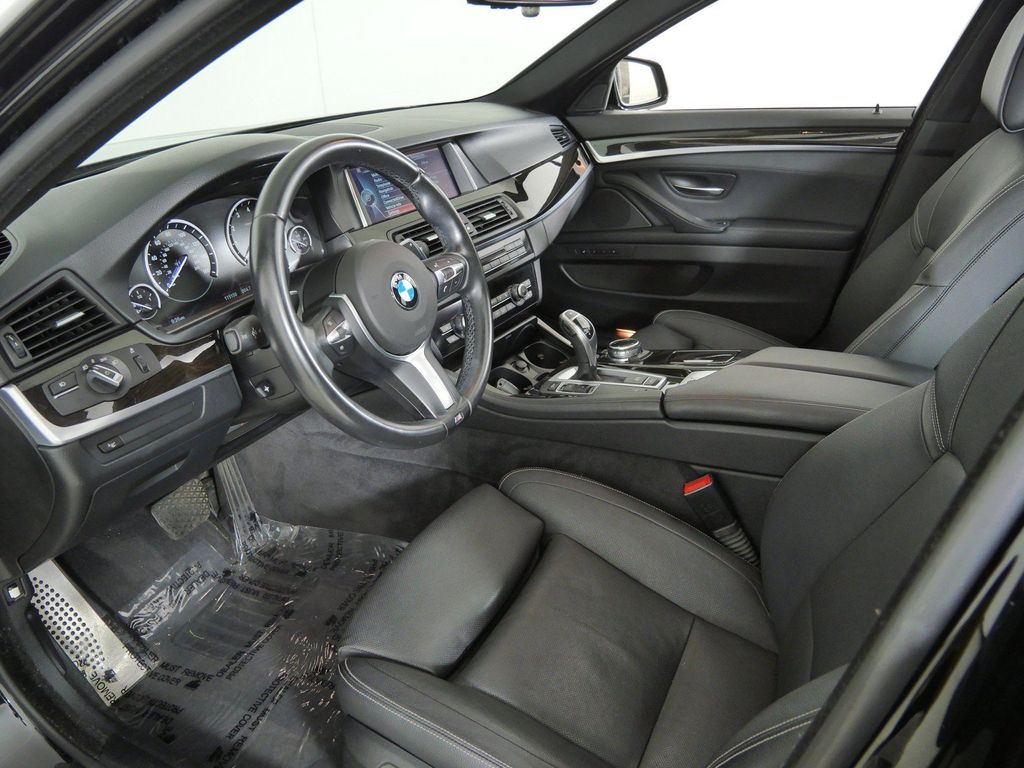 Thumbnail: 2014 BMW 5 Series - 36