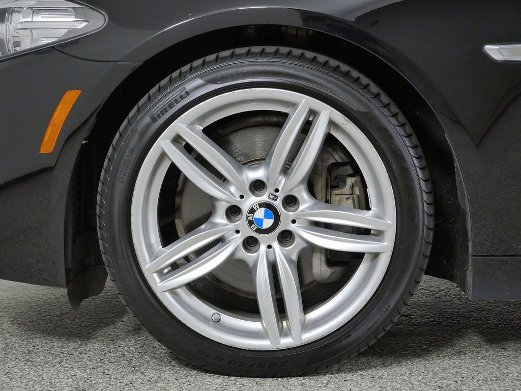 Thumbnail: 2014 BMW 5 Series - 8