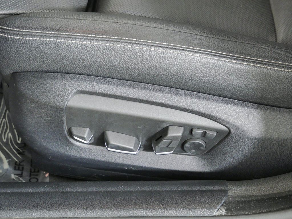 Thumbnail: 2014 BMW 5 Series - 39