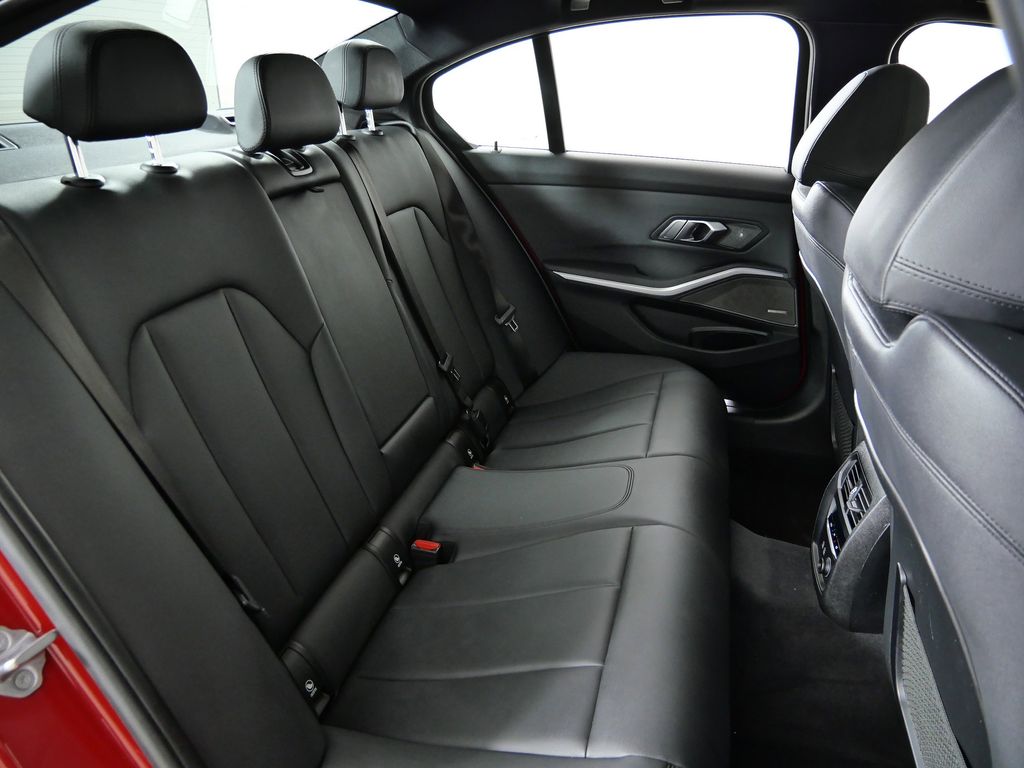 Thumbnail: 2019 BMW 3 Series - 29