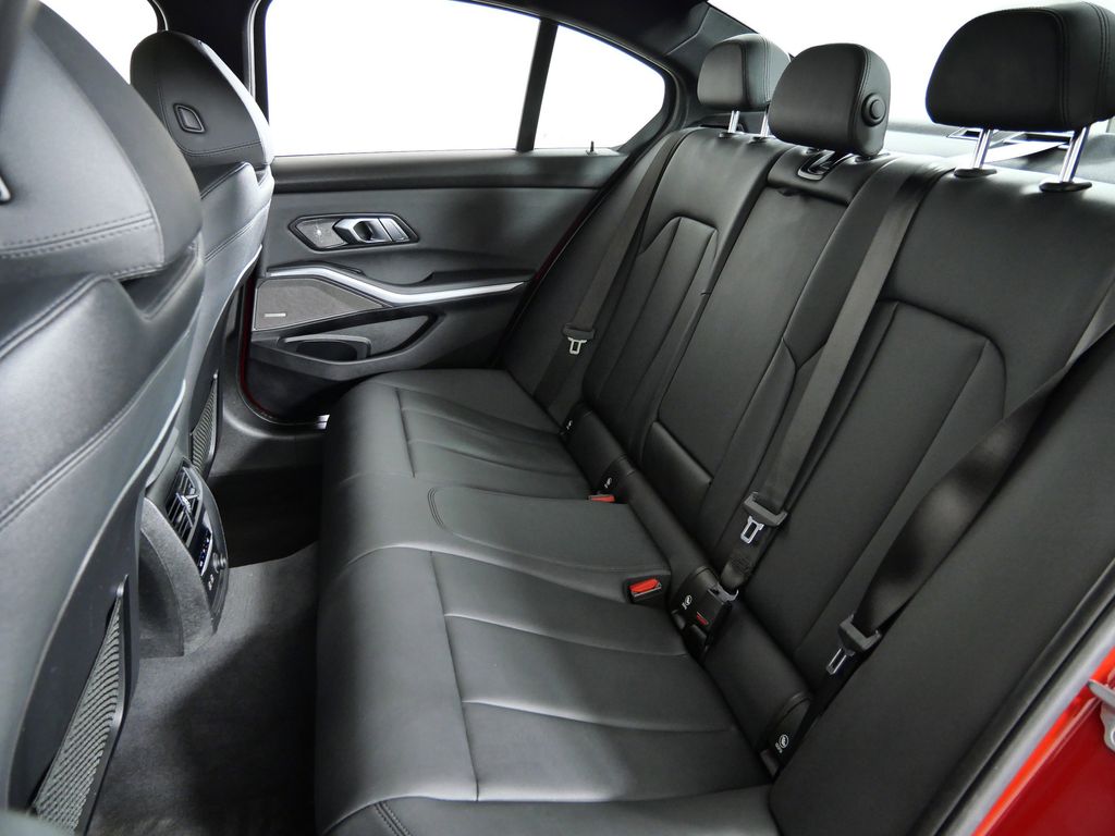 Thumbnail: 2019 BMW 3 Series - 33