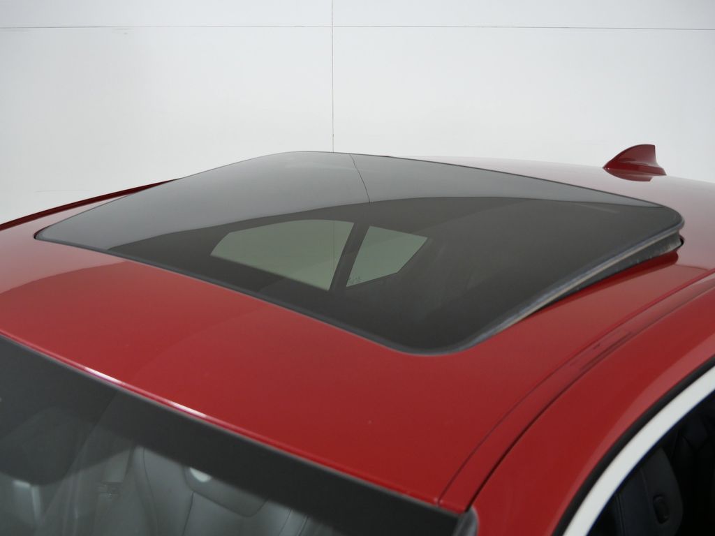 Thumbnail: 2019 BMW 3 Series - 25