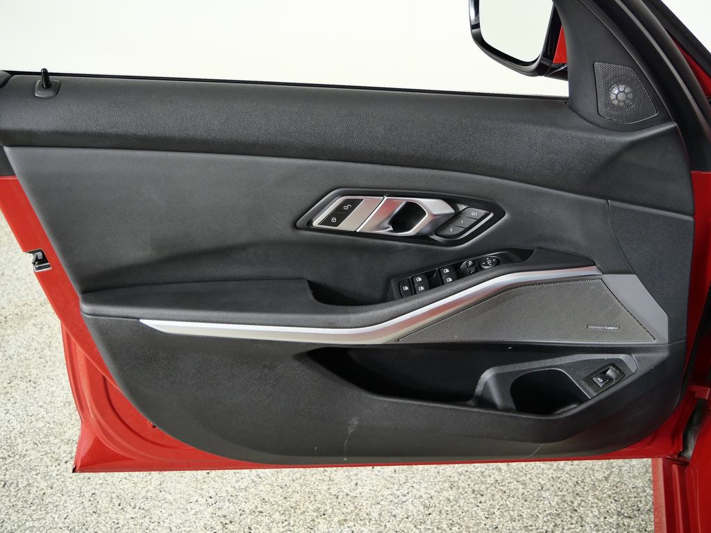 Thumbnail: 2019 BMW 3 Series - 34