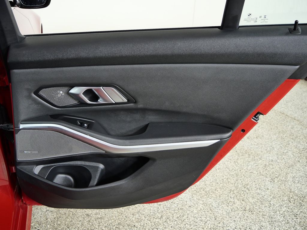 Thumbnail: 2019 BMW 3 Series - 28