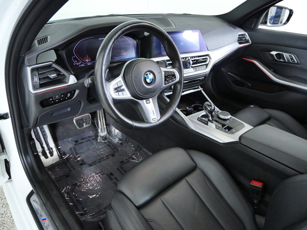 Thumbnail: 2020 BMW 3 Series - 13