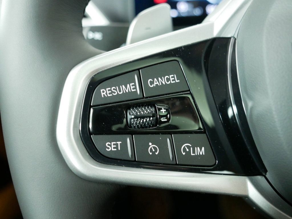 Thumbnail: 2025 BMW 4 Series - 38