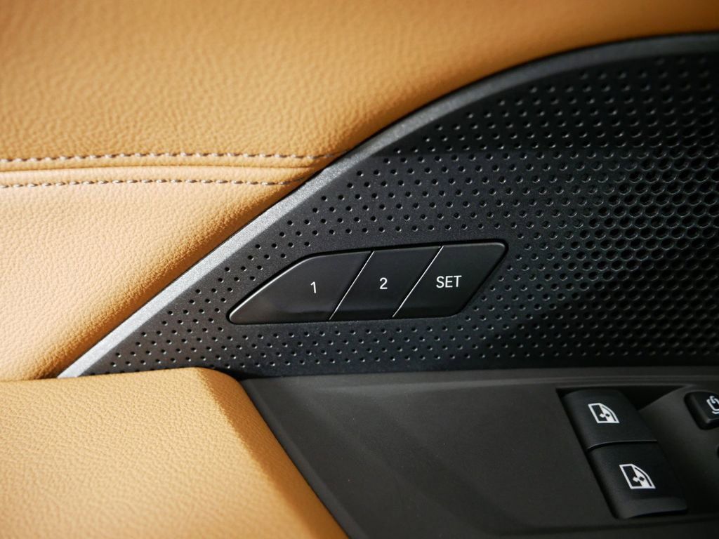 Thumbnail: 2025 BMW 4 Series - 33