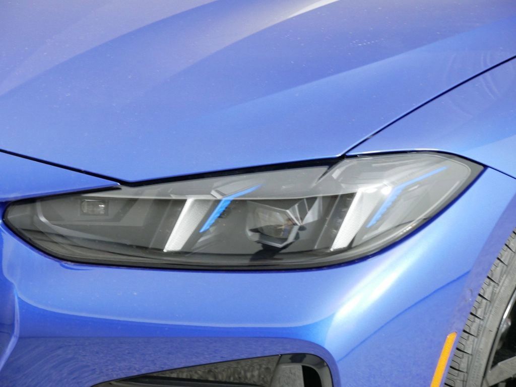 Thumbnail: 2025 BMW 4 Series - 24