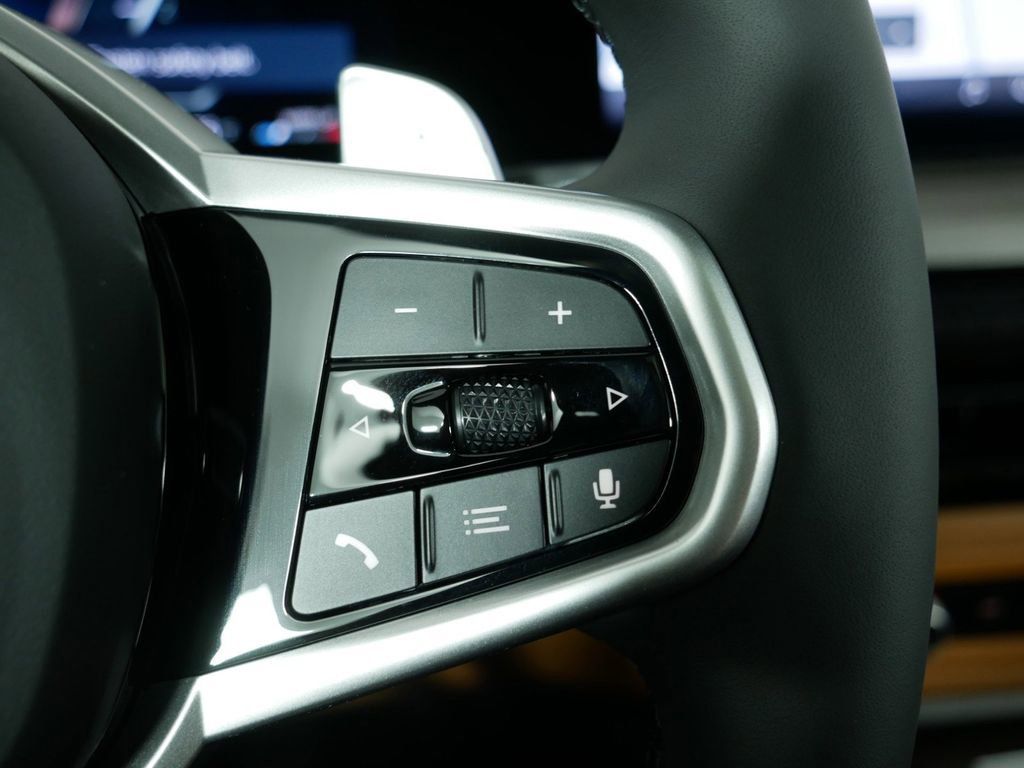 Thumbnail: 2025 BMW 4 Series - 39