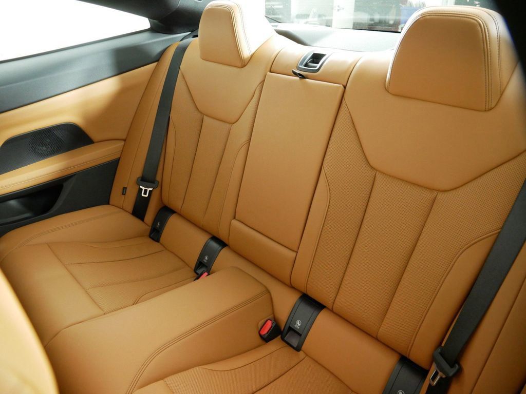 Thumbnail: 2025 BMW 4 Series - 29