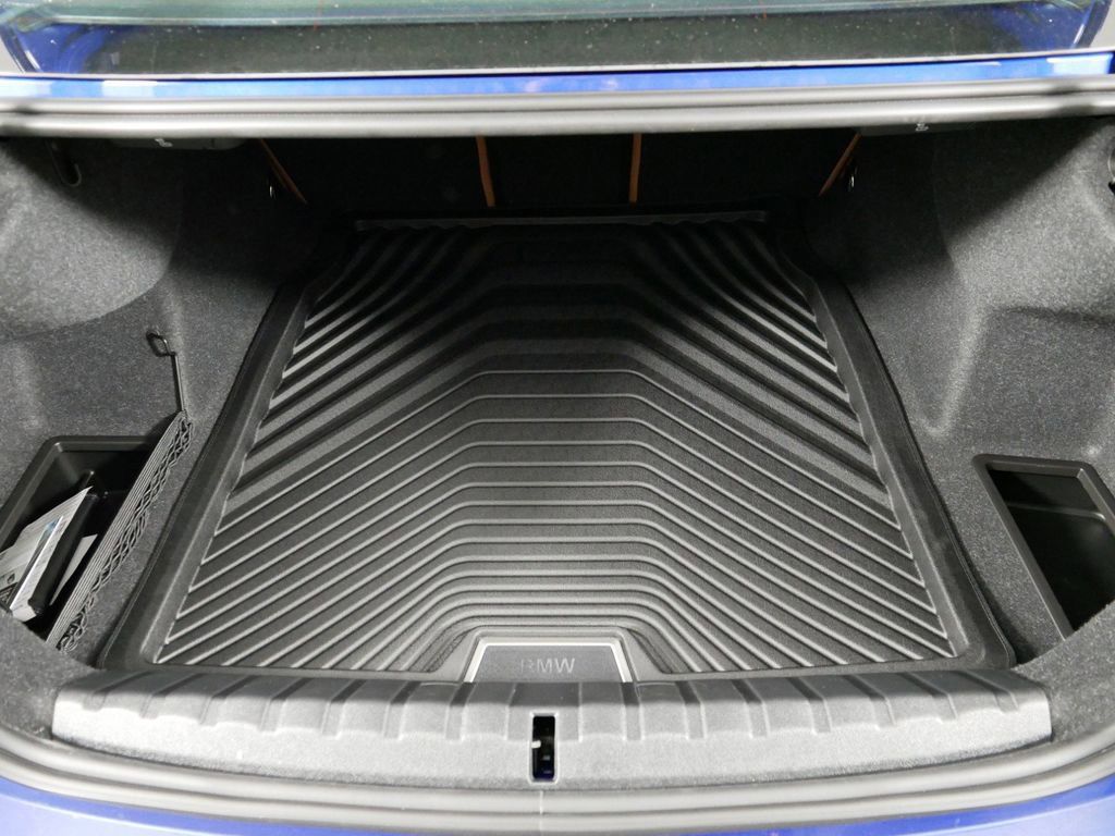 Thumbnail: 2025 BMW 4 Series - 15