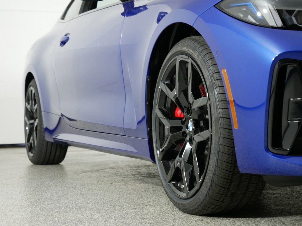 Thumbnail: 2025 BMW 4 Series - 16