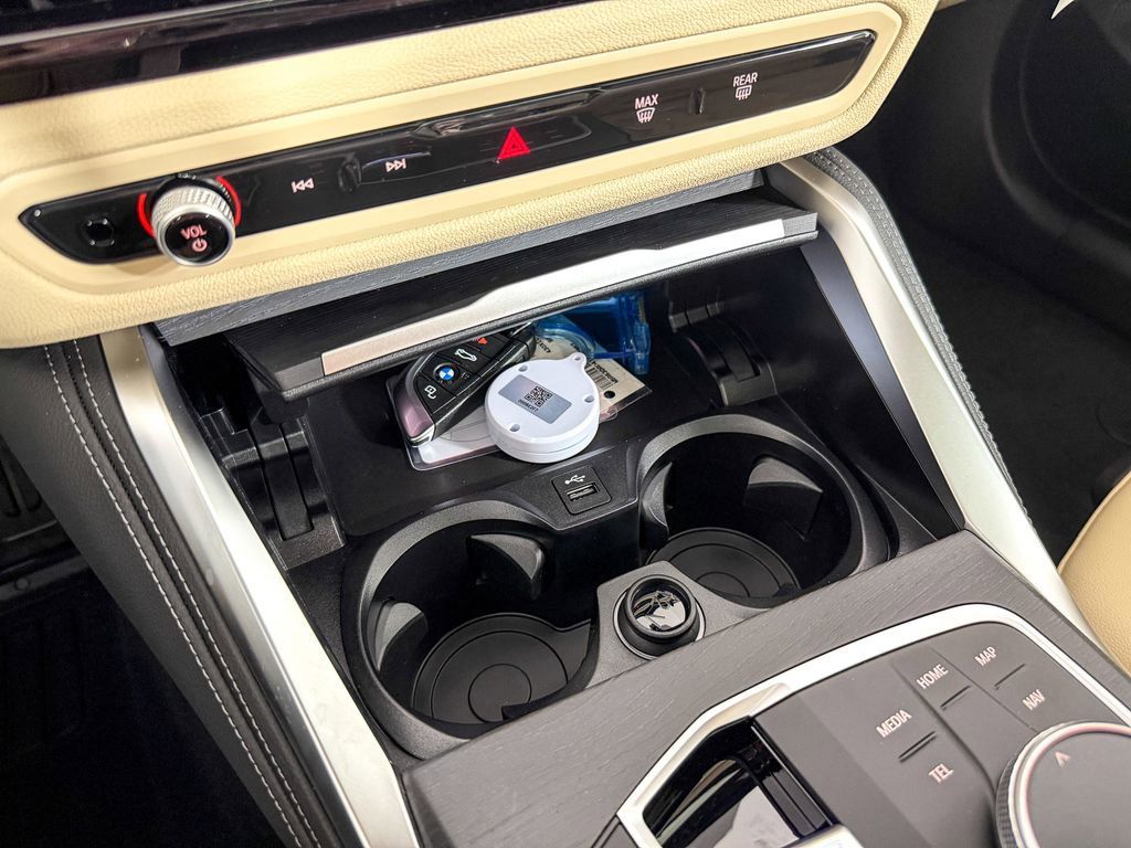 Thumbnail: 2026 BMW 4 Series - 14