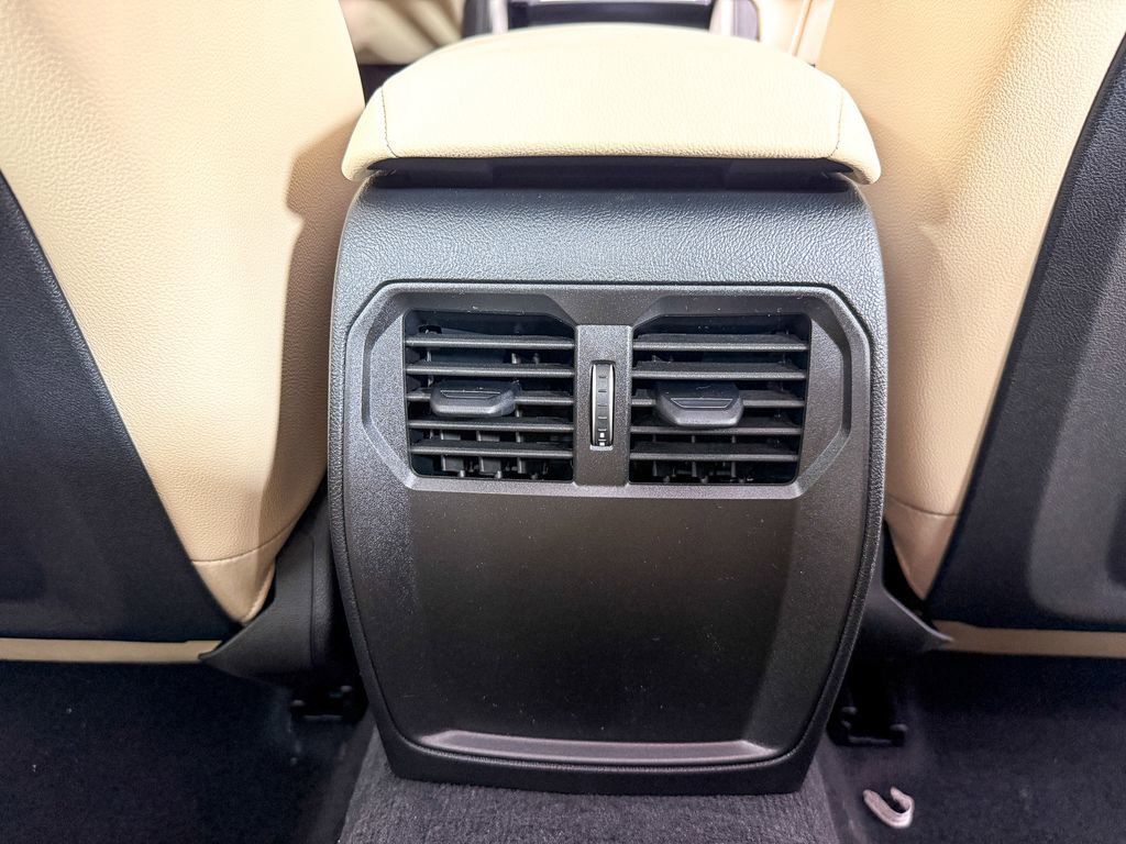 Thumbnail: 2026 BMW 4 Series - 31