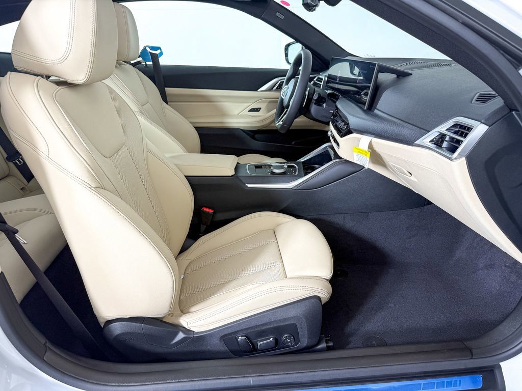 Thumbnail: 2026 BMW 4 Series - 11