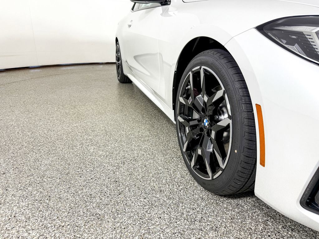 Thumbnail: 2026 BMW 4 Series - 8