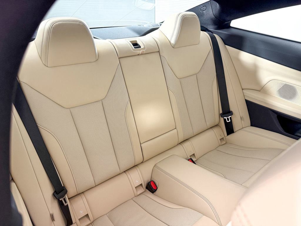 Thumbnail: 2026 BMW 4 Series - 30
