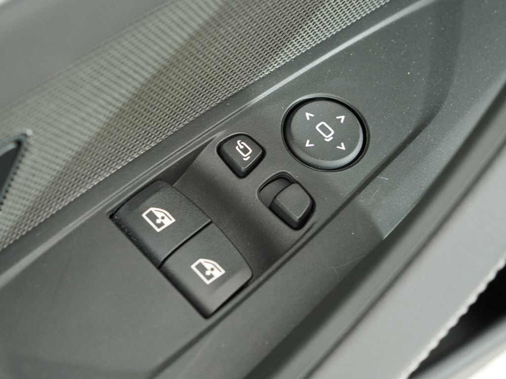 Thumbnail: 2026 BMW 4 Series - 33