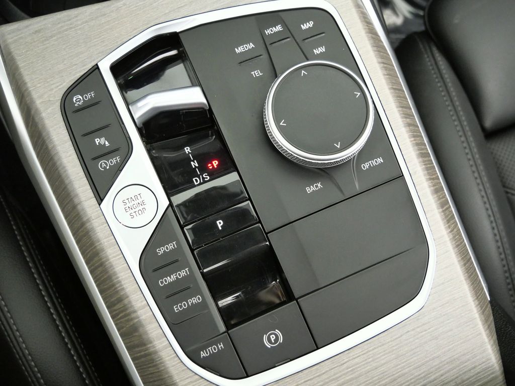 Thumbnail: 2025 BMW 4 Series - 13