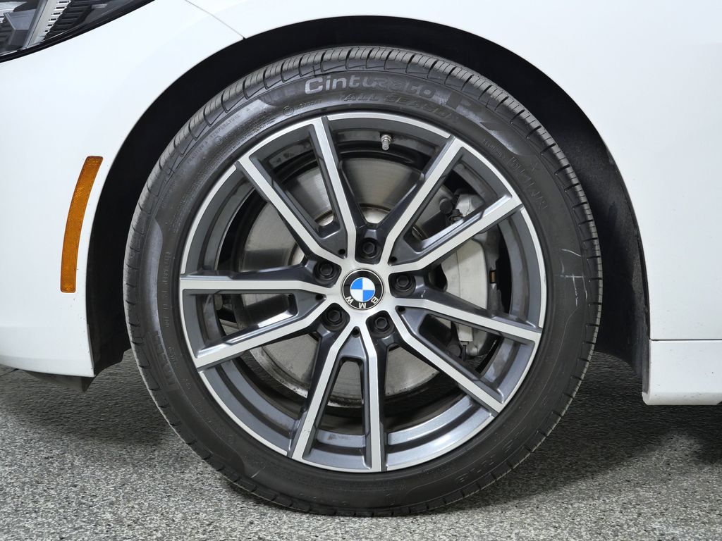 Thumbnail: 2025 BMW 4 Series - 8