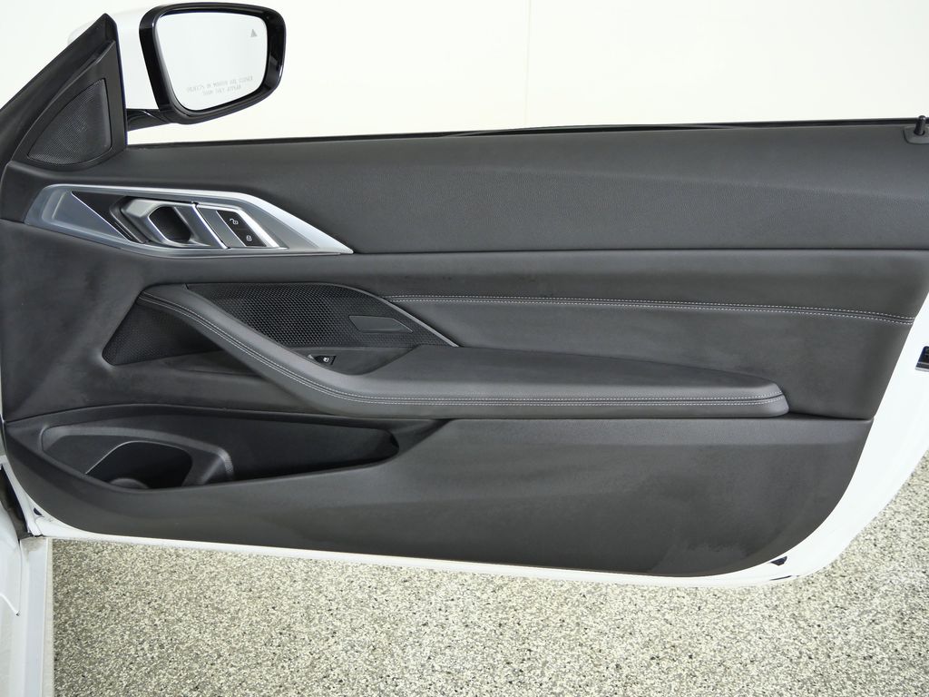 Thumbnail: 2025 BMW 4 Series - 29