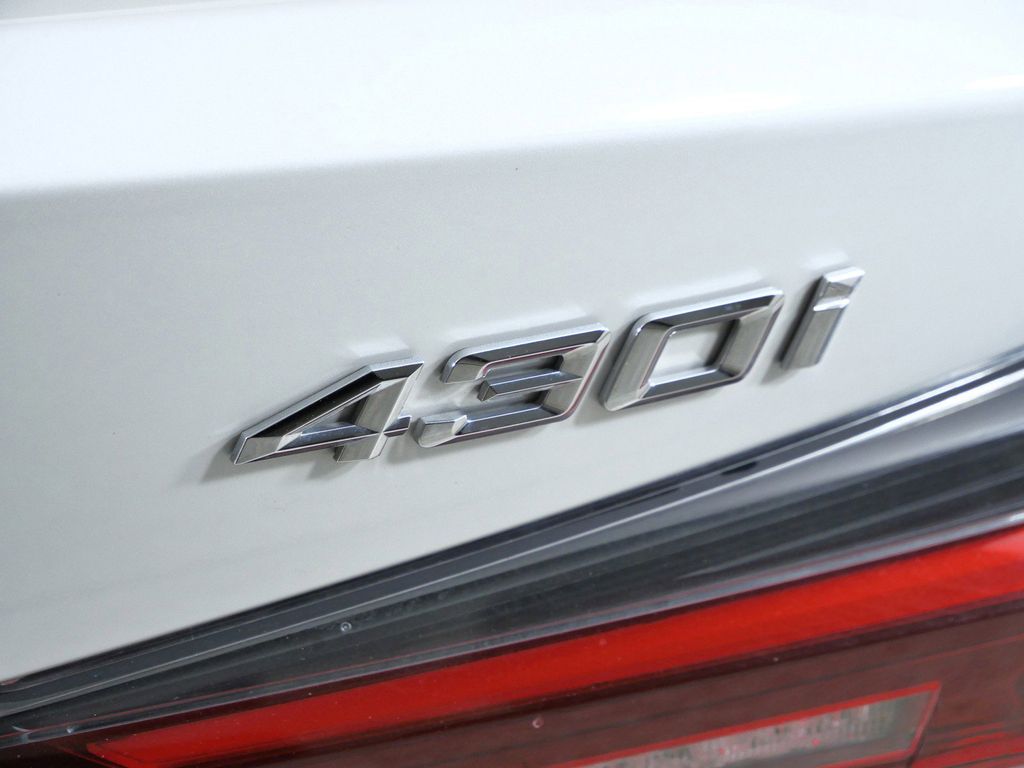 Thumbnail: 2025 BMW 4 Series - 25