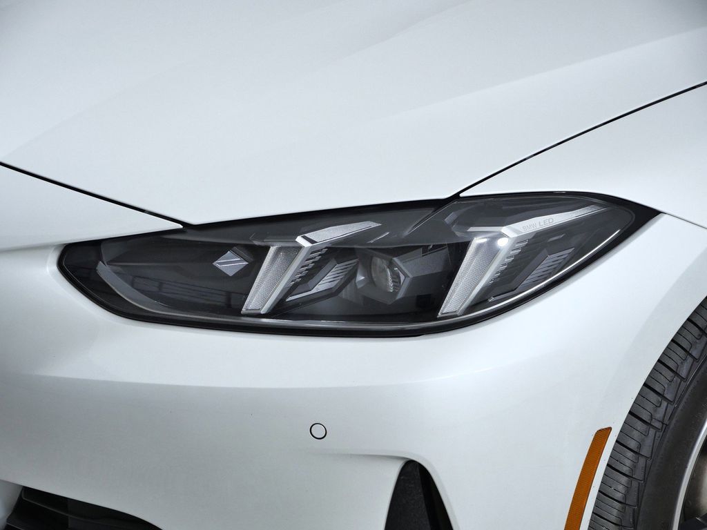 Thumbnail: 2025 BMW 4 Series - 18