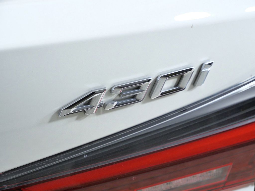 Thumbnail: 2025 BMW 4 Series - 24