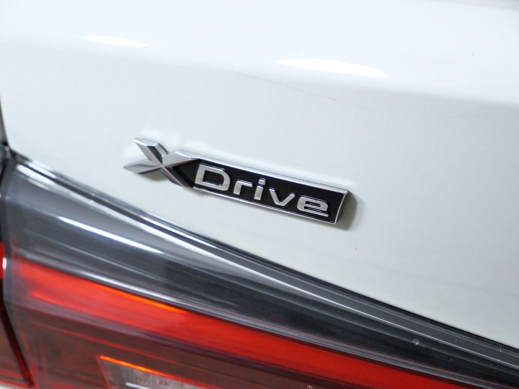 Thumbnail: 2025 BMW 4 Series - 25