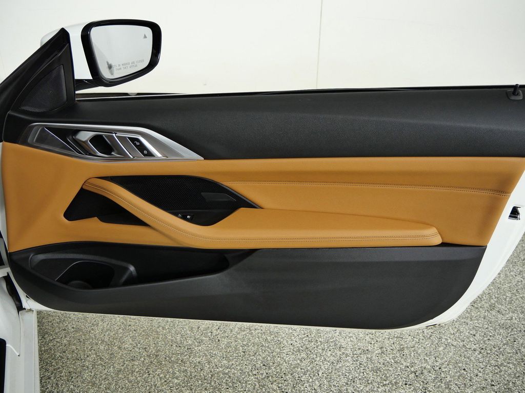 Thumbnail: 2025 BMW 4 Series - 28