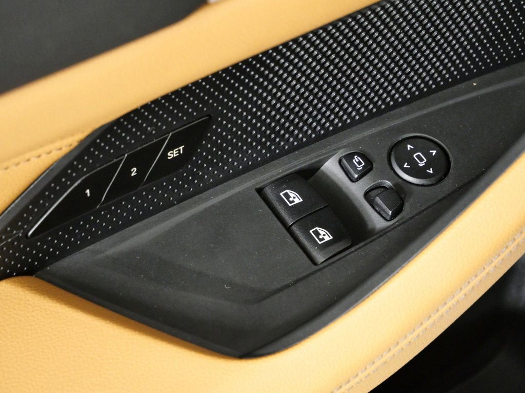 Thumbnail: 2025 BMW 4 Series - 34