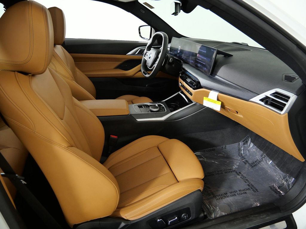 Thumbnail: 2025 BMW 4 Series - 9