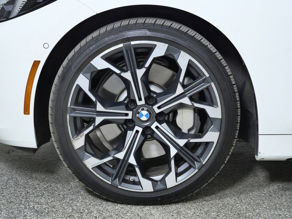 Thumbnail: 2025 BMW 4 Series - 8