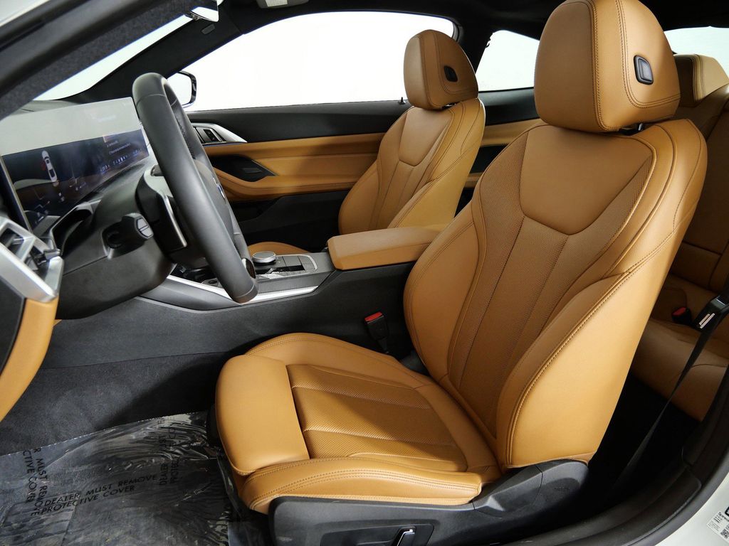 Thumbnail: 2025 BMW 4 Series - 33