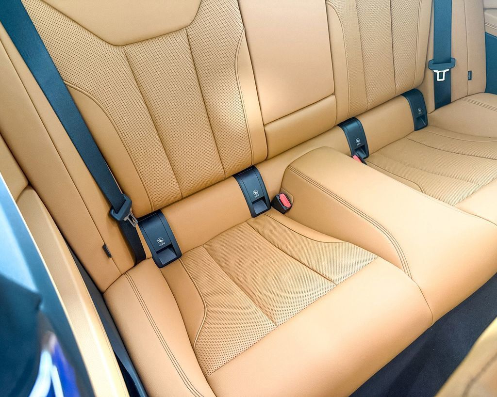 Thumbnail: 2025 BMW 4 Series - 31