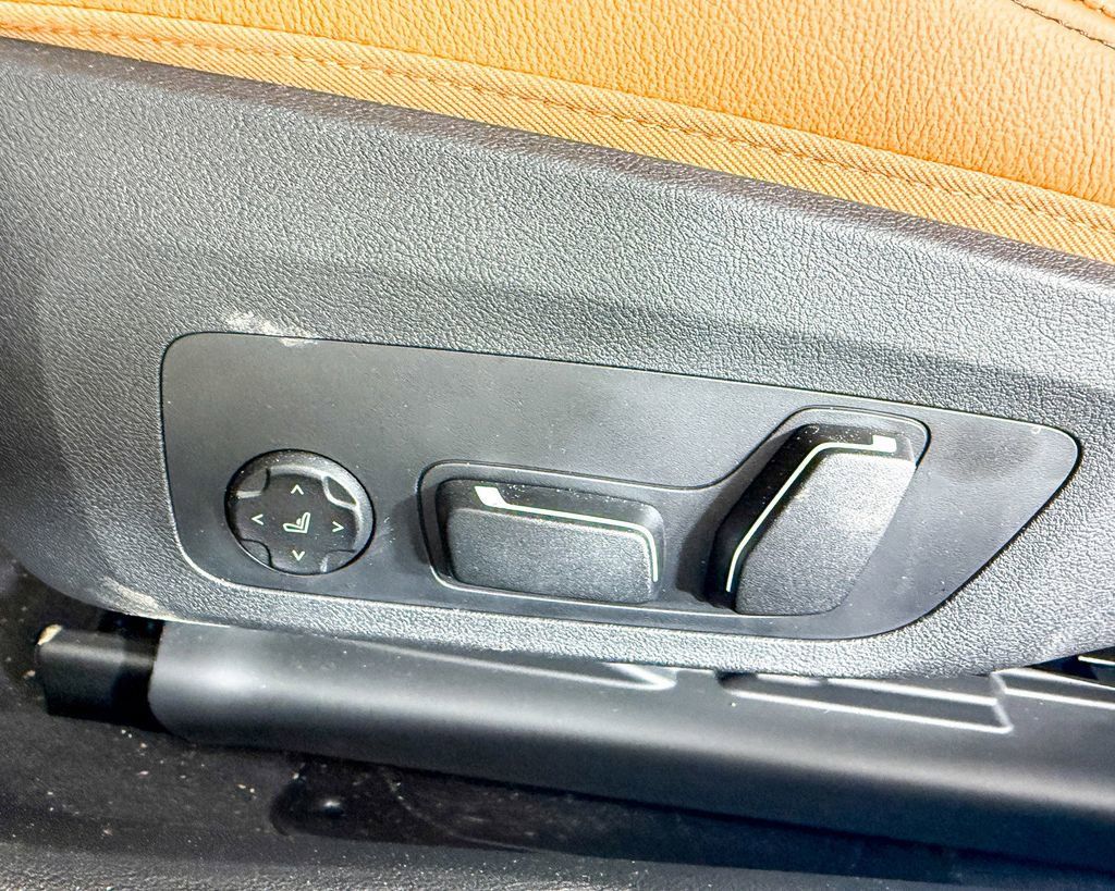 Thumbnail: 2025 BMW 4 Series - 37