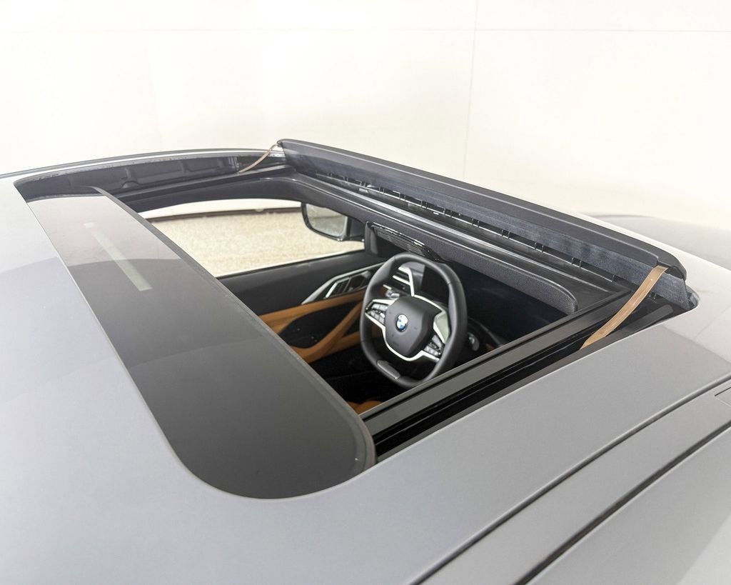 Thumbnail: 2025 BMW 4 Series - 28