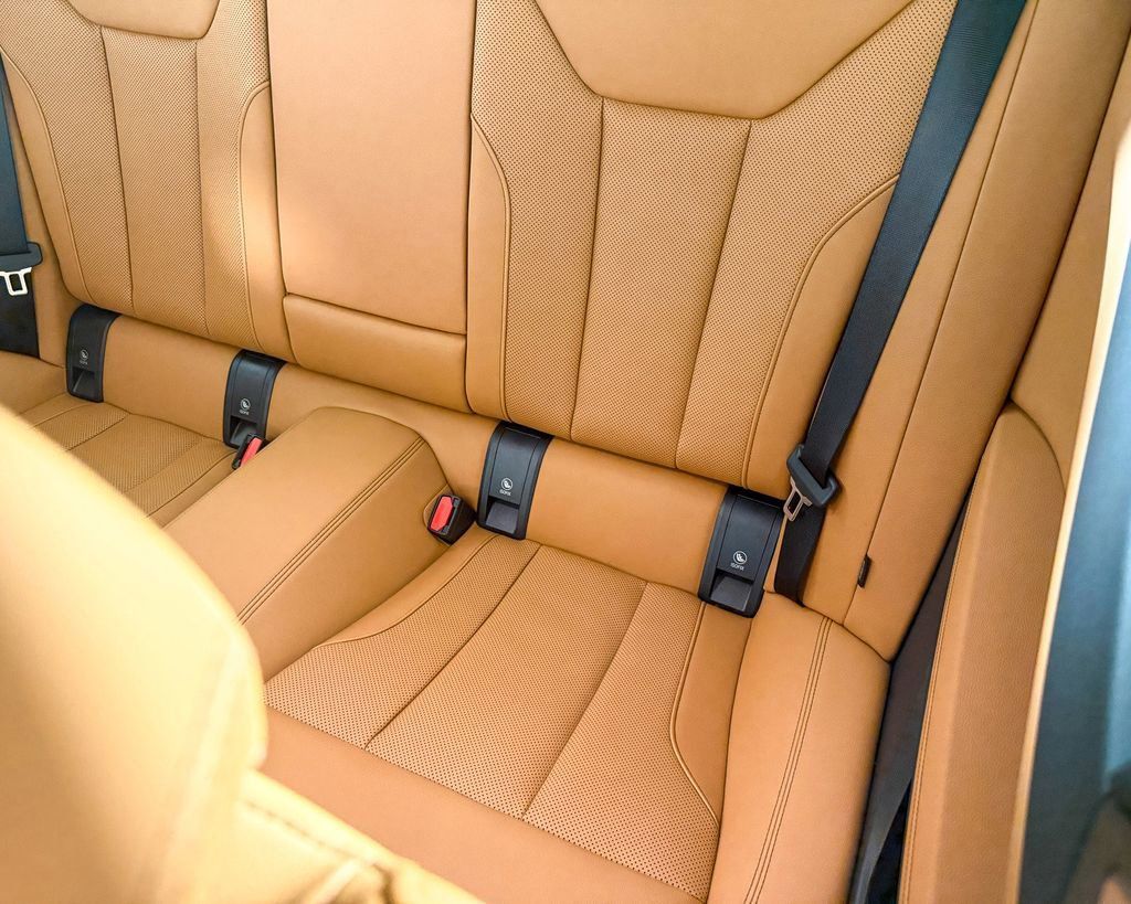 Thumbnail: 2025 BMW 4 Series - 34