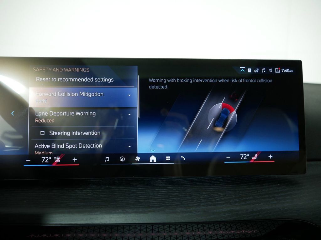 Thumbnail: 2025 BMW 4 Series - 40